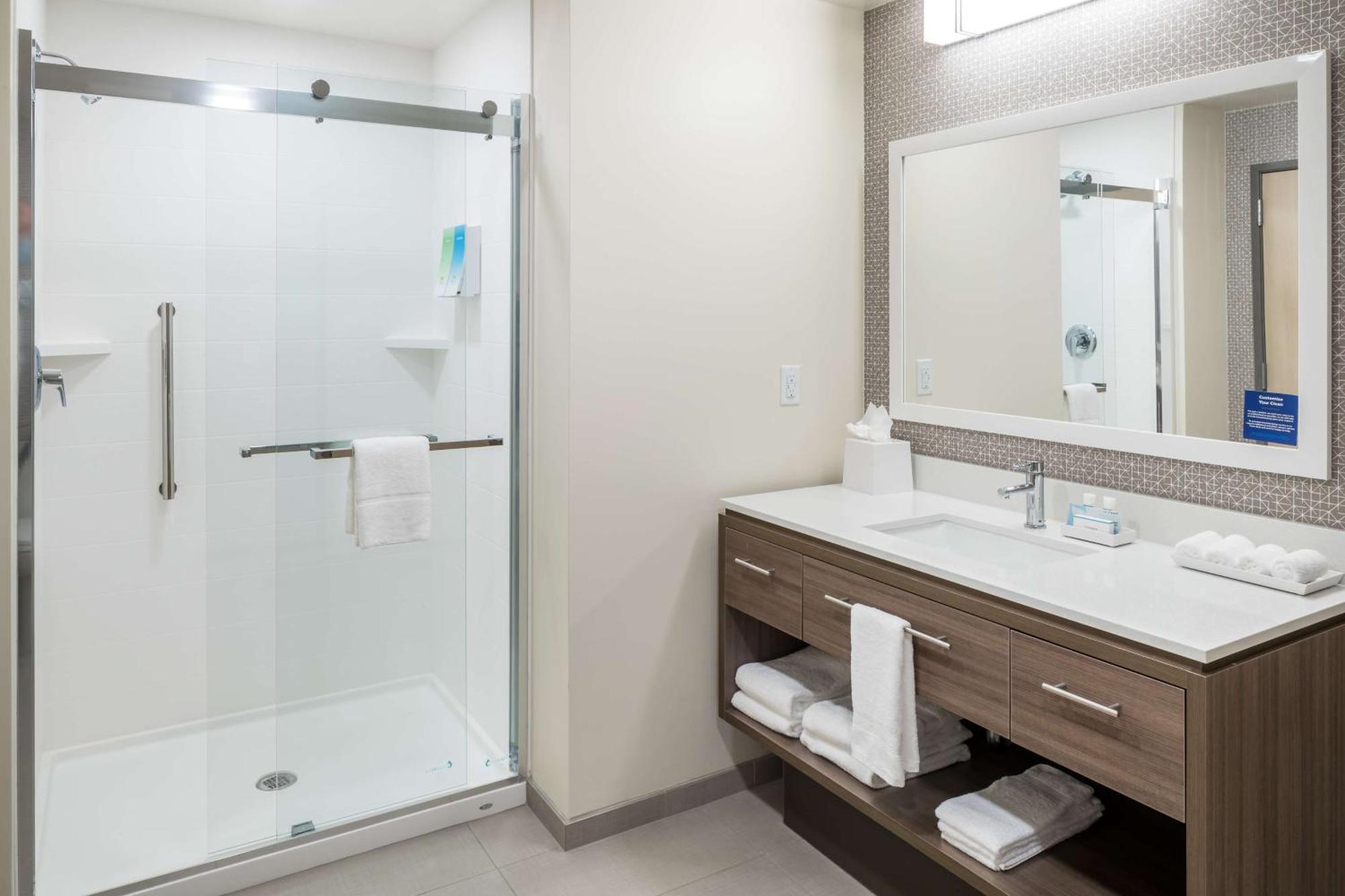 Home2 Suites By Hilton Cape Canaveral Cruise Port Exterior photo