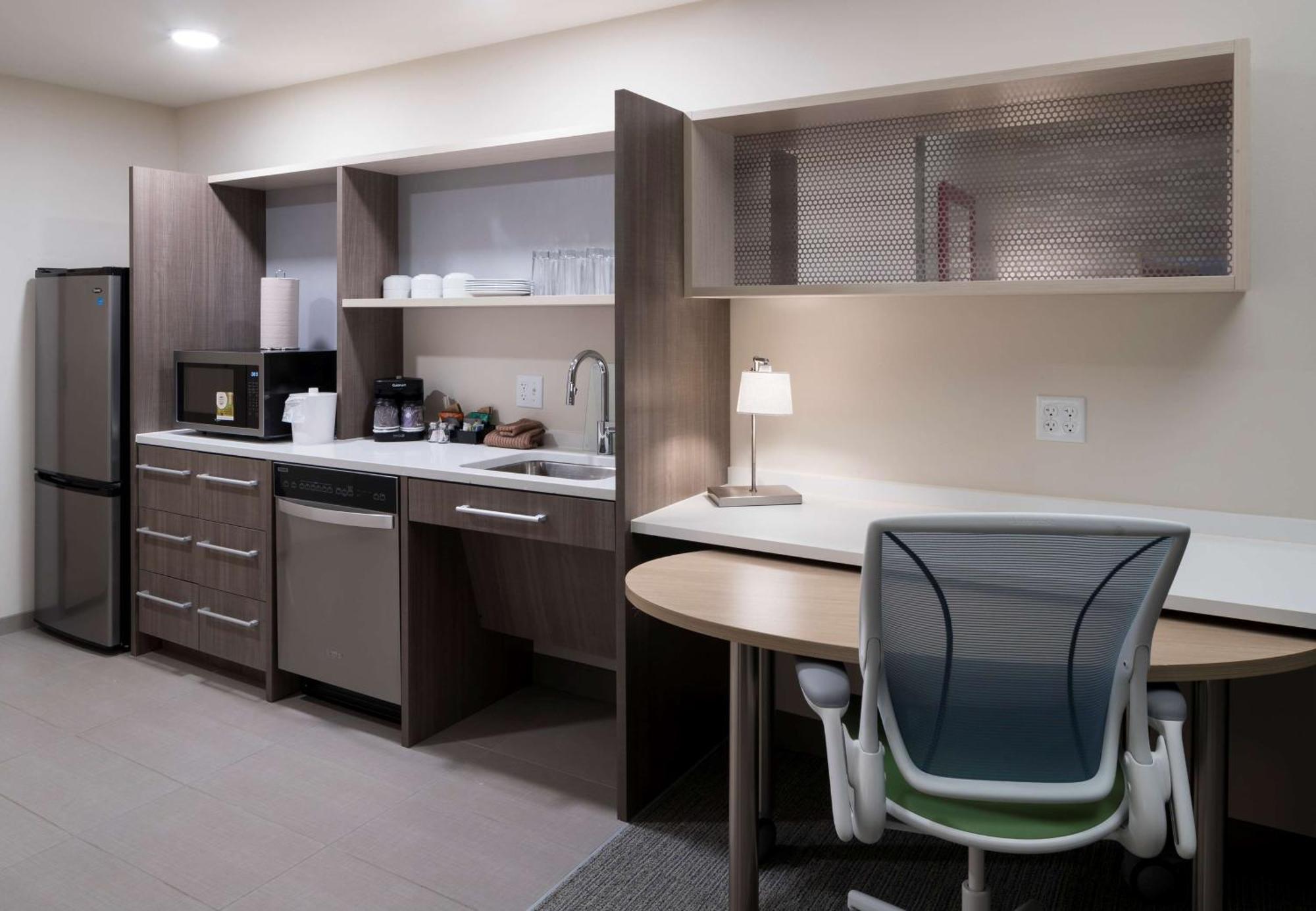 Home2 Suites By Hilton Cape Canaveral Cruise Port Exterior photo