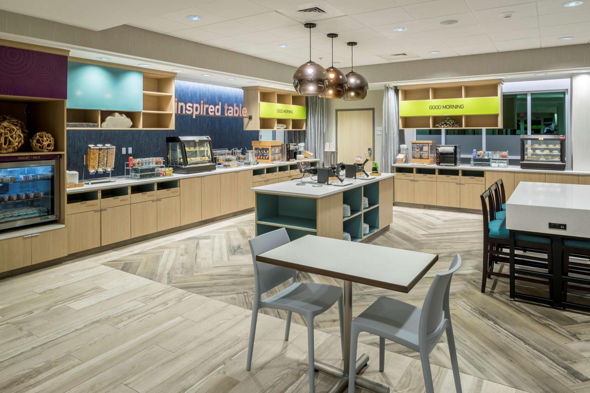 Home2 Suites By Hilton Cape Canaveral Cruise Port Exterior photo