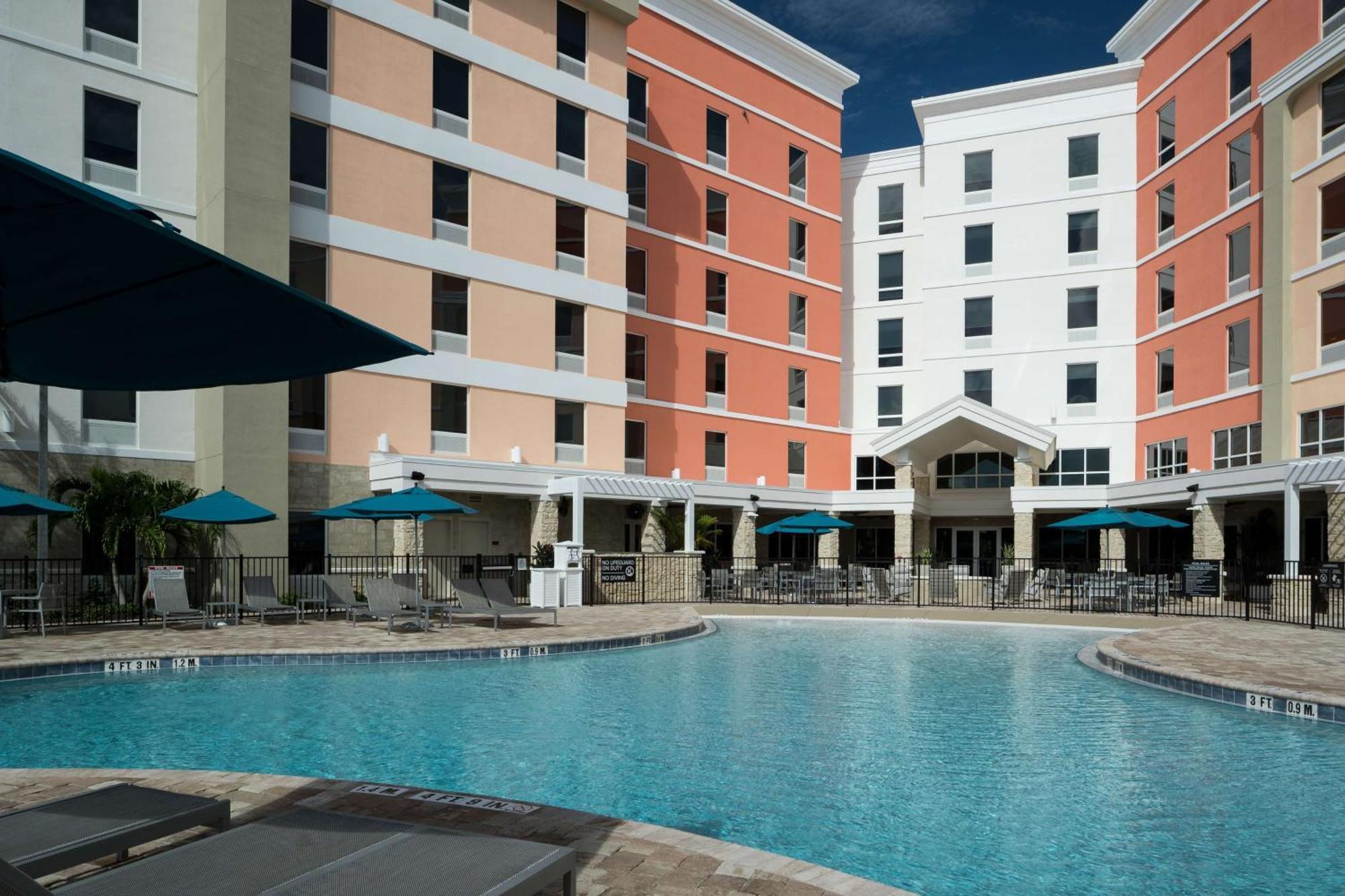 Home2 Suites By Hilton Cape Canaveral Cruise Port Exterior photo