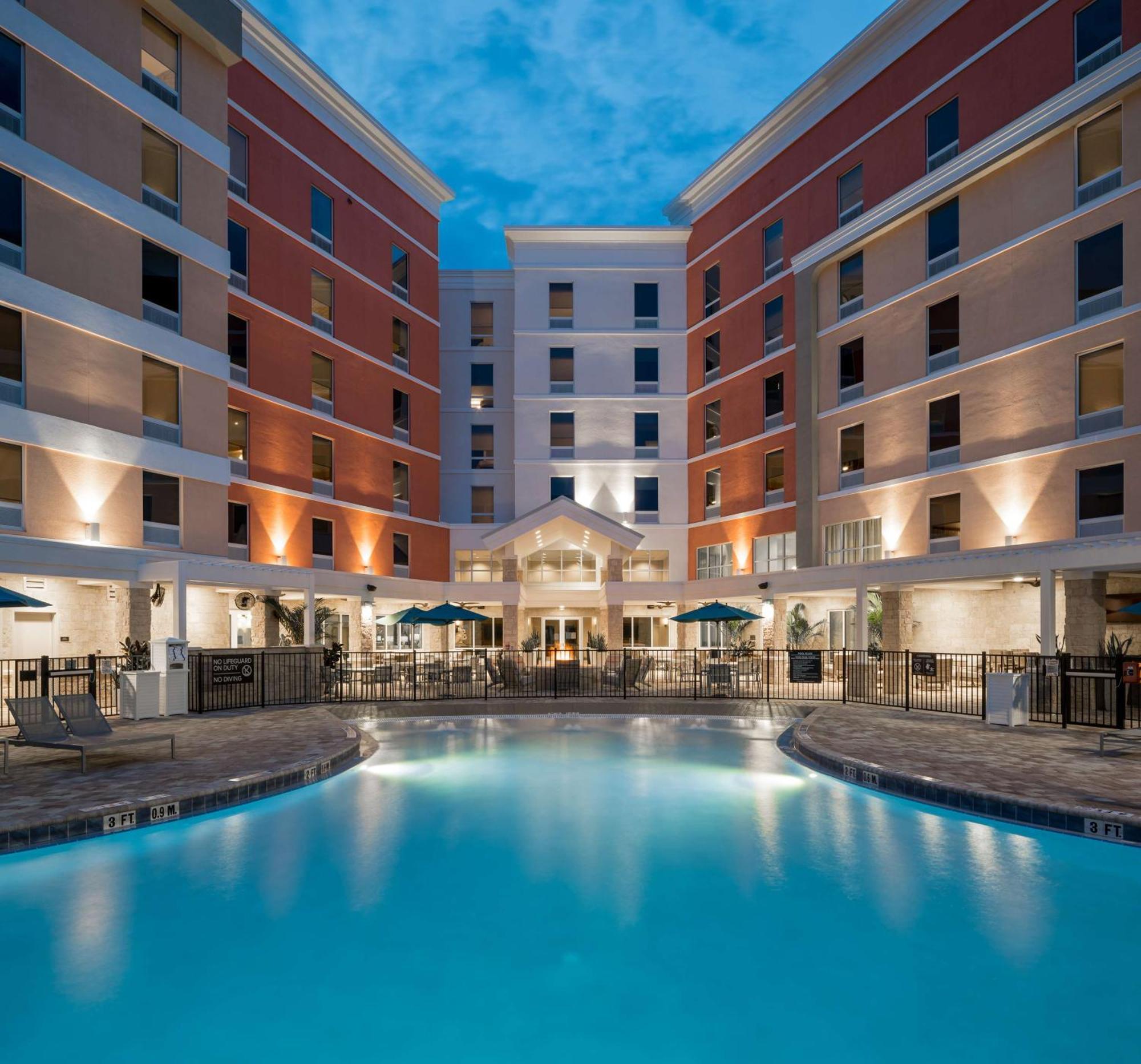Home2 Suites By Hilton Cape Canaveral Cruise Port Exterior photo